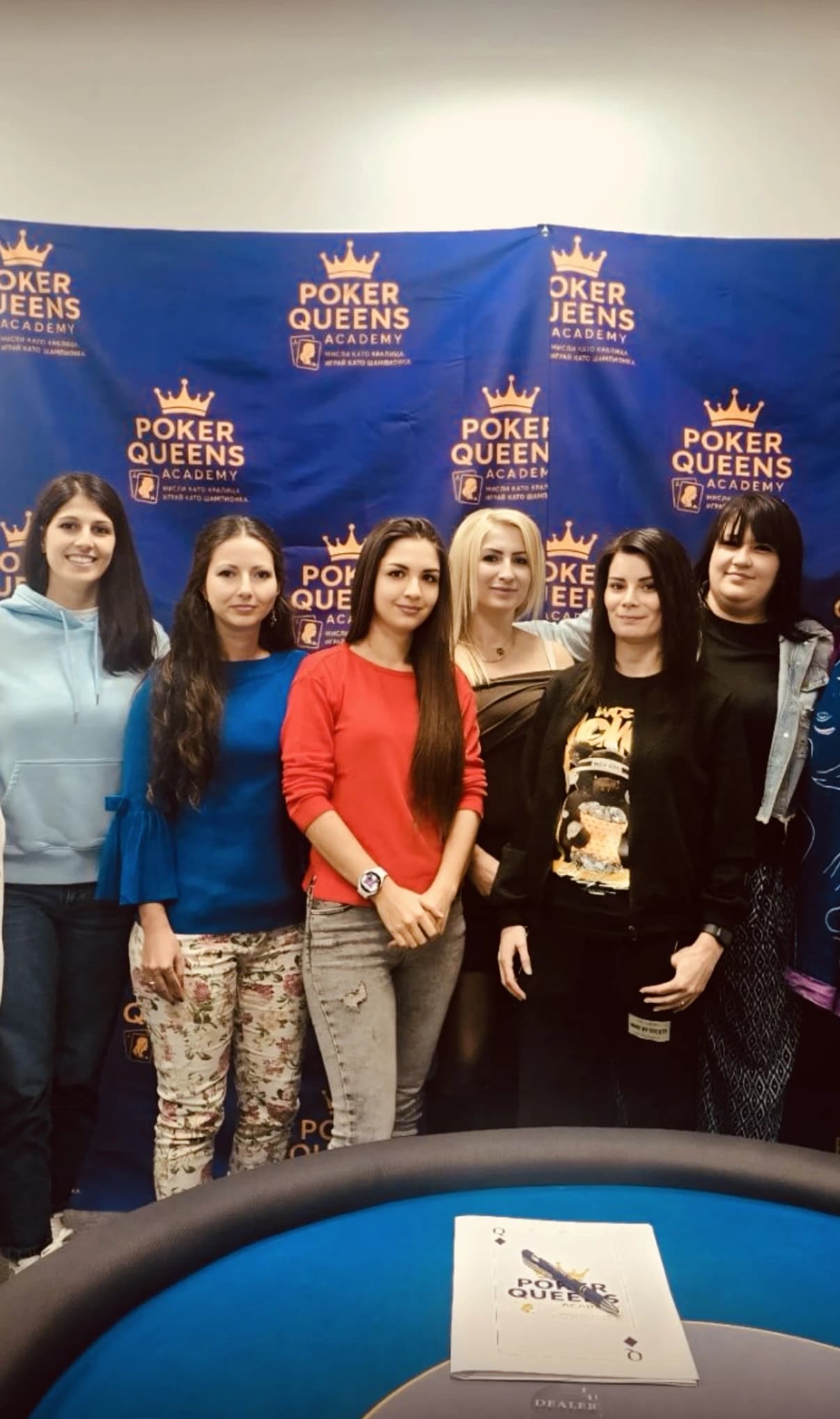 Poker Queens Academy - Галерия снимка 2