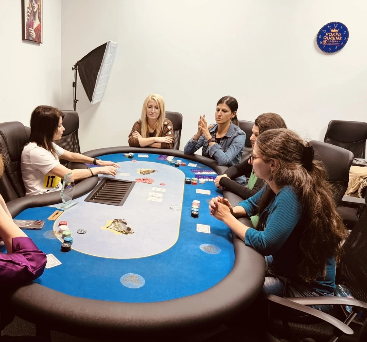 Poker Queens Club - Женски покер клуб в София