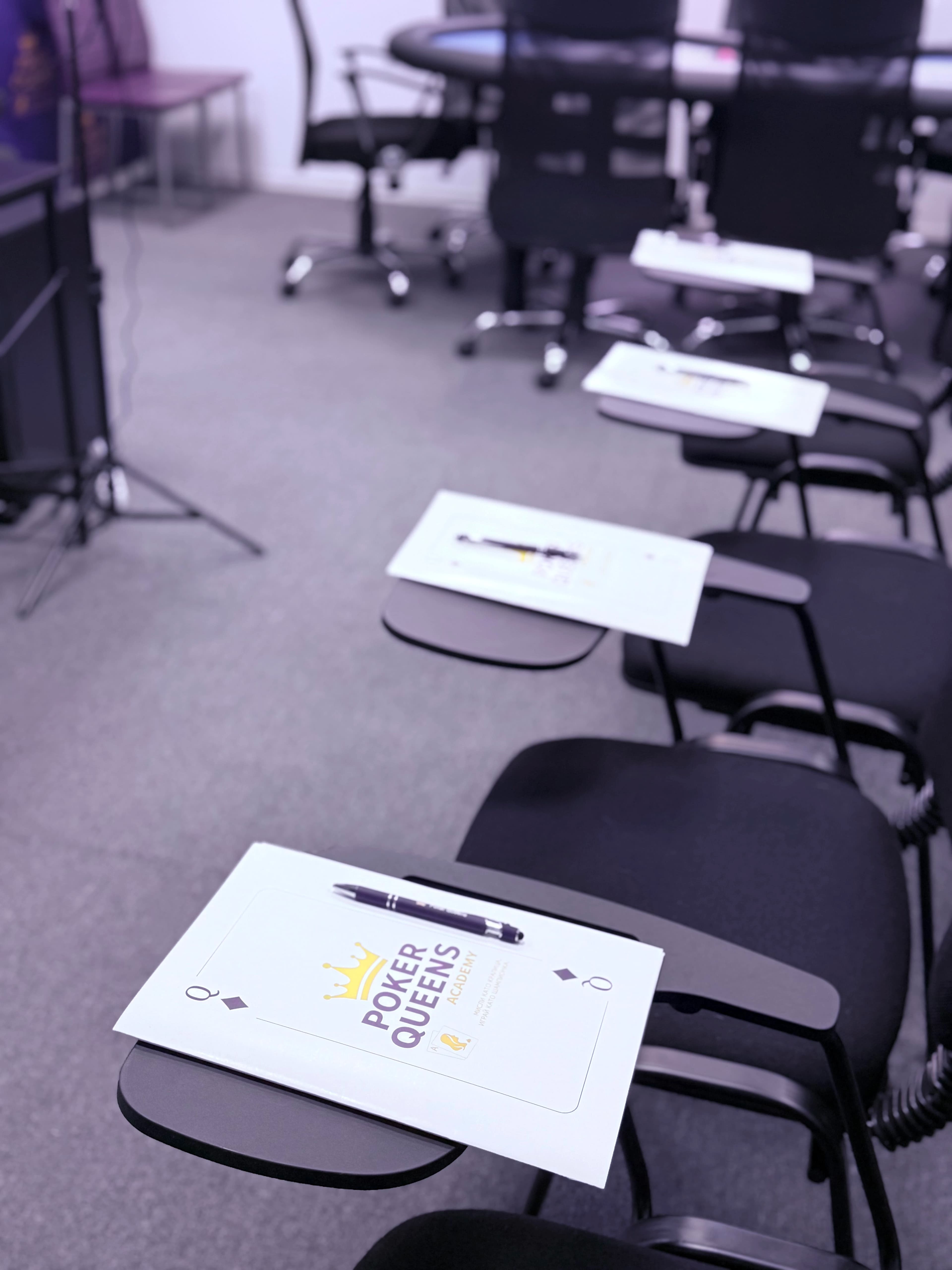 Poker Queens Academy - Галерия снимка 31